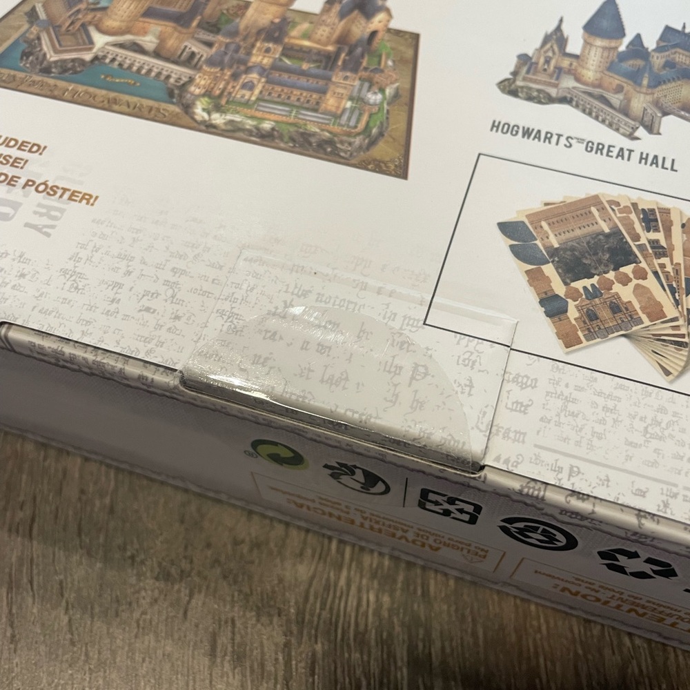 *NEW* Harry Potter Hogwarts Castle 3D Puzzle - Picture 5 of 6